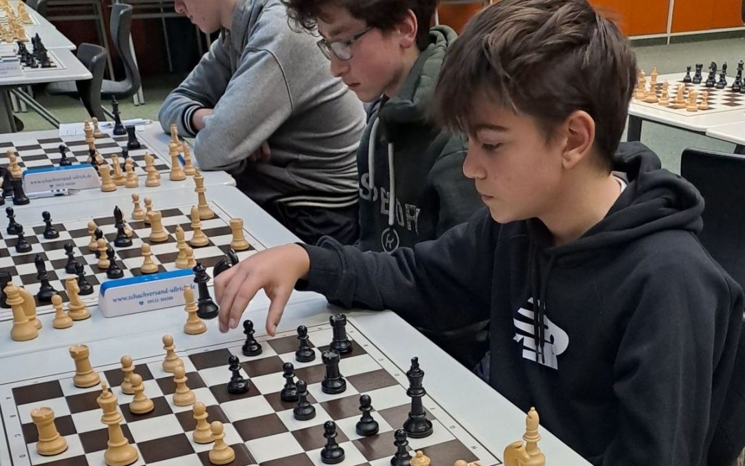Erfolg auf ganzer Linie: MBG glänzt bei der mittelfränkischen Schulschachmeisterschaft 2025