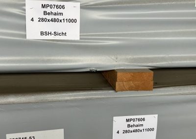 Bis zum Montagetermin werden die Stützen - nach Trocknung der Oberfläche und transport- und montageabschnittsweise verpackt - eingelagert.