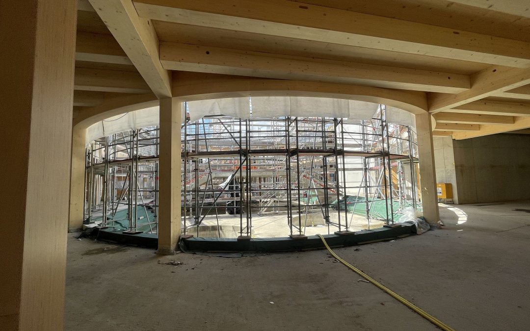 Besuch auf der Baustelle des MBG-Schulhauses